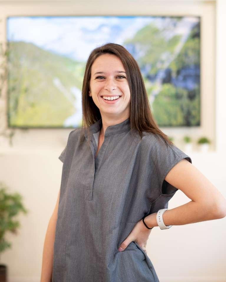 dedham dentist | Lindsey, dental assistant in training